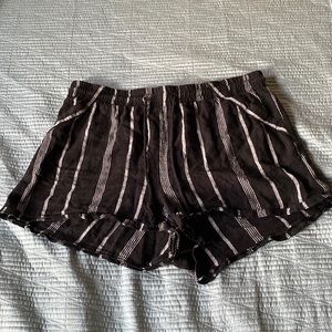 paperbag loose soft shorts